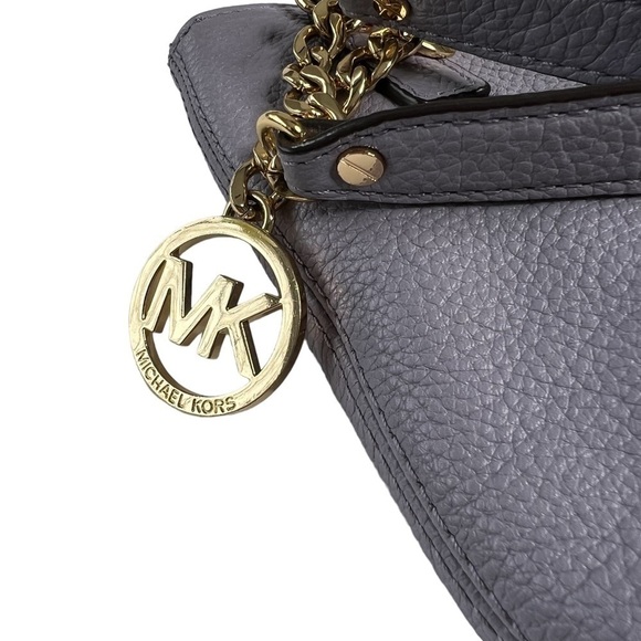 MICHAEL KORS Jet Set Gold Chain Straps Lilac Pebble Leather Shoulder Bag - Picture 5 of 16